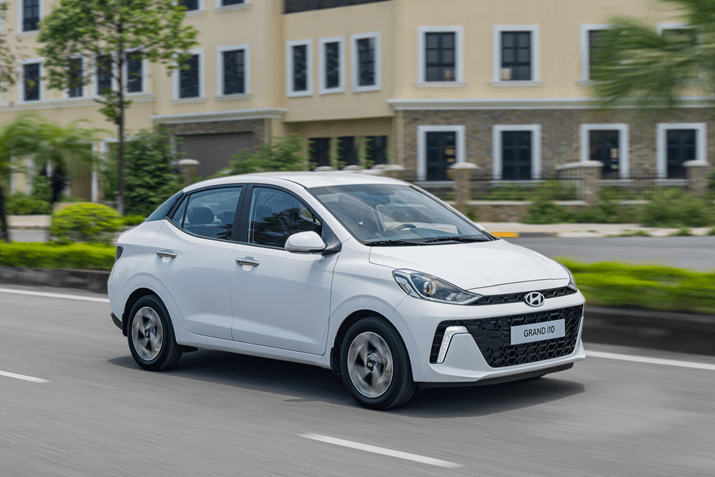 Hyundai i10 Sedan 1